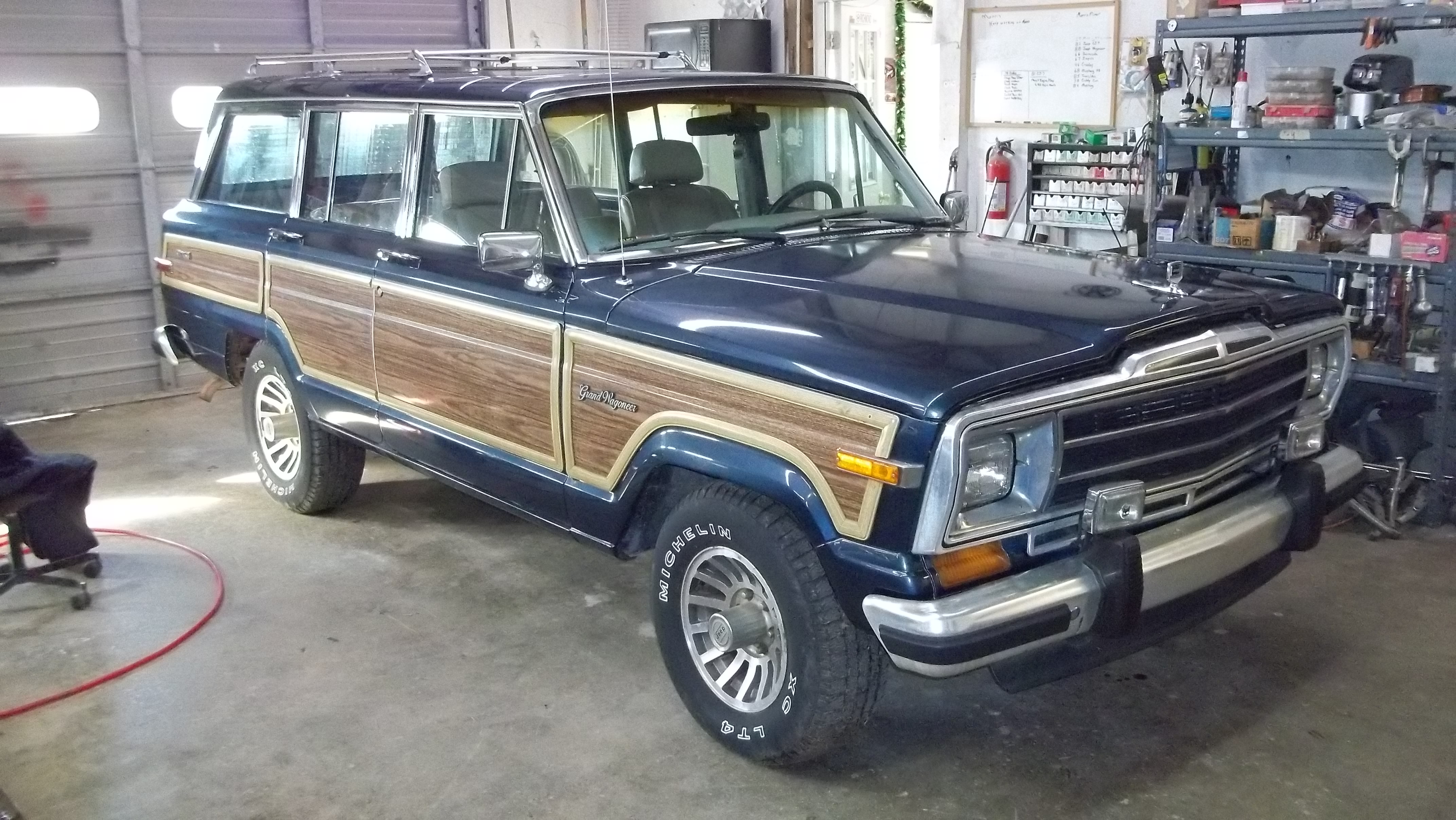1988 Jeep Grand Wagoneer, restoration, 5.9L fuel injection convertion, E85 flex fuel option, 4" lift daily driver.